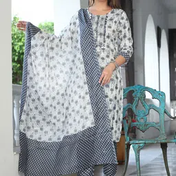 WILL BOTTOM Floral Printed Pure Cotton Round Neck Straight Kurta With Trousers & Dupatta-picture-38