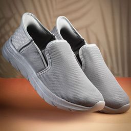 KANGAROOZ Men Mesh Running Non-Marking Shoes-40