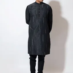 VIVEK KARUNAKARAN Geometric Embroidered Mandarin Collar Straight Kurta With Churidar-image-15