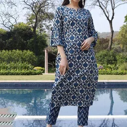 HRITIKA Women Ethnic Motifs Printed Regular Kurta with Trousers-image-12