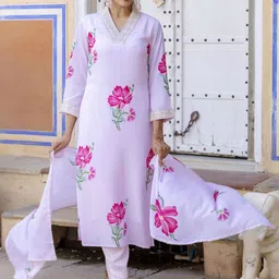 Navlik Women Floral Printed Regular Kurta with Trousers & With Dupatta-picture-50