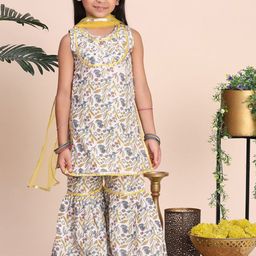 Cutiekins Girls Floral Printed Gotta Patti Straight Kurta With Sharara & Dupatta-picture-14