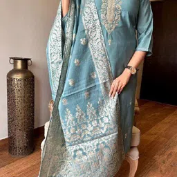 Lilots Women Floral Embroidered Kurta with Trousers & Dupatta-21