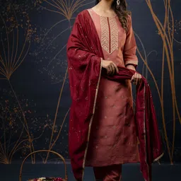 VredeVogel Women Ethnic Motifs Embroidered Regular Sequinned Kurta with Trousers & With Dupatta-26