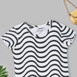 Pantaloons Junior Girls Chevron Printed Cotton Regular Fit T-shirt-picture-3