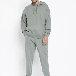 GUESS Men Typography Printed Hooded Kangaroo Pocket Sweatshirt-image-67