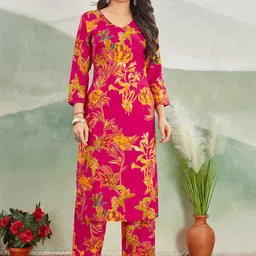 Pari THE FASHION STUDIO PUSHAPA Women Floral Printed Kurta with Trousers-picture-51