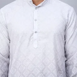 Jompers Men Floral Printed Regular Sequinned Kurta with Pyjamas image 2