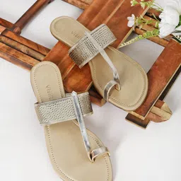 Vishudh Women Embellished Ethnic One Toe Flats-57