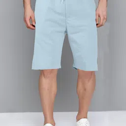 CVC Men Solid Mid-Rise Outdoor Shorts-image-0