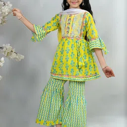 VALUE CREATION Girls Floral Print Flared Sleeve A-Line Dress-picture-38