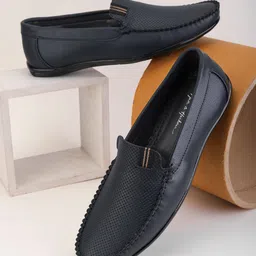 HERE&NOW Men Woven Design Slip-On Round Toe Loafers-picture-38