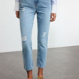 Trendyol Women Mildly Distressed Light Fade Jeans-image-41