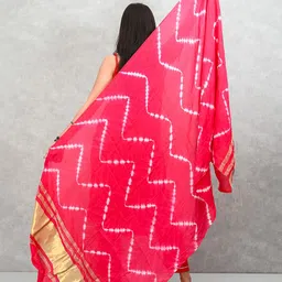 Apratim Abstract Dyed Dupatta image 4