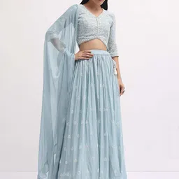 DIVASTRI Embroidered Thread Work Semi-Stitched Lehenga & Unstitched Blouse With Dupatta image 4