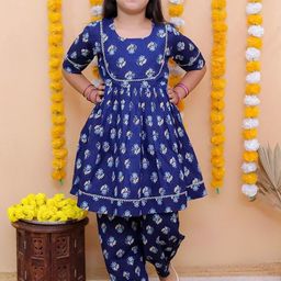 AATYA KIIDS Girls Floral Printed Pleated Pure Cotton Kurta with Trousers-image-77
