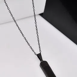 VOJ Stainless Steel Geometrical Shaped Pendant With Chain-10