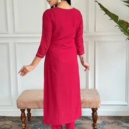 HERE&NOW Floral Yoke Design V-Neck Thread Work Straight Kurta With Trousers & Dupatta image 5