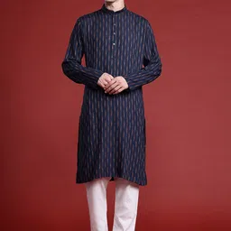 MANQ Men Flared Sleeves Thread Work Kurta-47