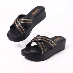 Monrow Women PU Flatform Sandals-50