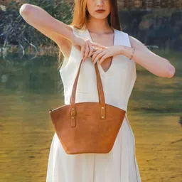 RASHKI Textured Structured Handheld Bag-13