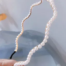 SYGA Women Wavy Pearl-Beaded Metal Hairband-image-69