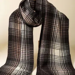 KUSVAA Unisex Checked Merino Wool Mufflers-image-68