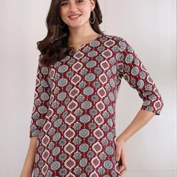 Women Printed Regular Straight Kurti Pack Of-1-image-97