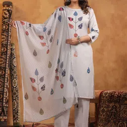 Span Women Floral Printed Cotton Kurta with Trouser & Dupatta-image-58