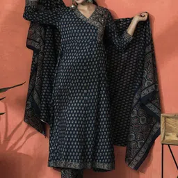 Sangria Floral Printed Pure Cotton V-Neck Angrakha Kurta With Trousers And Dupatta-37