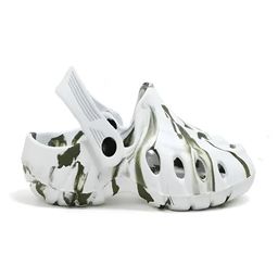 KNIEVL Men Printed Clogs image 3