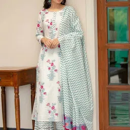 Royal Export Women Floral Printed Regular Kurta with Trousers & With Dupatta-30