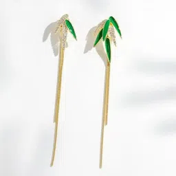 VAGHBHATT Leaf Shaped Drop Earrings image 4