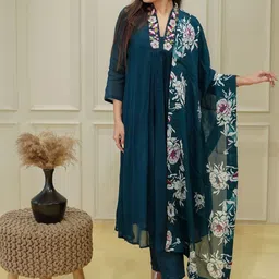 Ethnik Ease Women Floral Printed Regular Straight with Trousers & With Dupatta-image-34