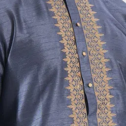 SULAKSHACOUTUREZ Men Yoke Design Regular Thread Work Kurta with Churidar image 2