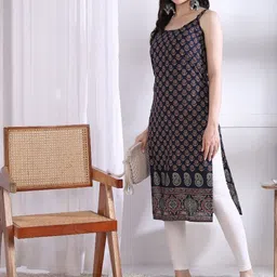 Vbuyz Floral Printed Cotton Shoulder Straps Straight Kurta-image-28
