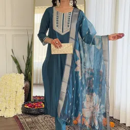 CANBIA Ethnic Motifs Yoke Design Chanderi Silk Kurta With Trousers & Dupatta-image-48