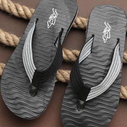 Pampy Angel Men Black Flip Flops-image-58