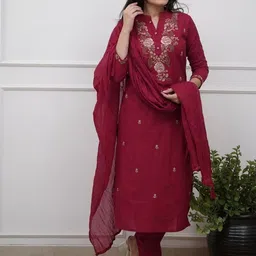 CREEPER Women Floral Embroidered Regular Thread Work Kurta with Trousers & Dupatta-picture-25