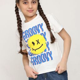 Wakai Girls Typography Printed Organic Cotton Pockets T-shirt-image-85
