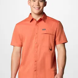 Columbia Men Classic Spread Collar Solid Casual Shirt-image-47