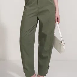 CHIC BY TOKYO TALKIES Women Regular Fit Mid-Rise Flat-Front Cotton Trousers-image-22
