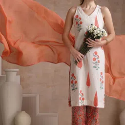 V.S.Creation Women Floral Printed Kurta with Trousers & Dupatta-image-81