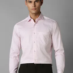 Louis Philippe Men Classic Spread Collar Geometric Printed Cotton Formal Shirt-image-67