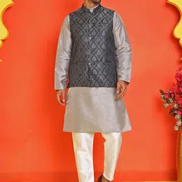 Jompers Men Regular Kurta with Churidar-31