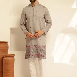 SOJANYA Men Floral Embroidered Kurta-image-65