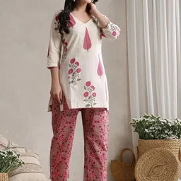 Khushal K Floral Printed Cotton V-Neck Tunic With Trouser Co-Ords-picture-32