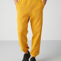 GRIMELANGE Men Mid-Rise Joggers-image-32