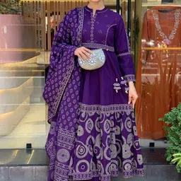 Pantos Floral Printed Tiered Mandarin Collar Anarkali Kurta With Trousers & Dupatta-picture-29