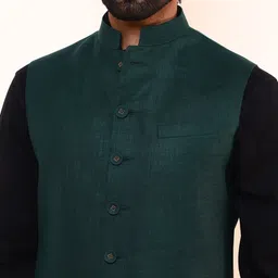 Satwaa Men Solid Nehru Jacket image 4